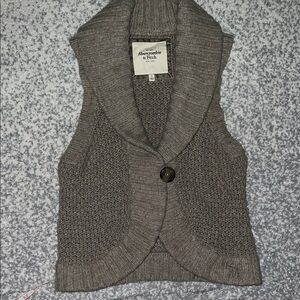 Abercrombie & Fitch Charcoal Knit Vest size Small